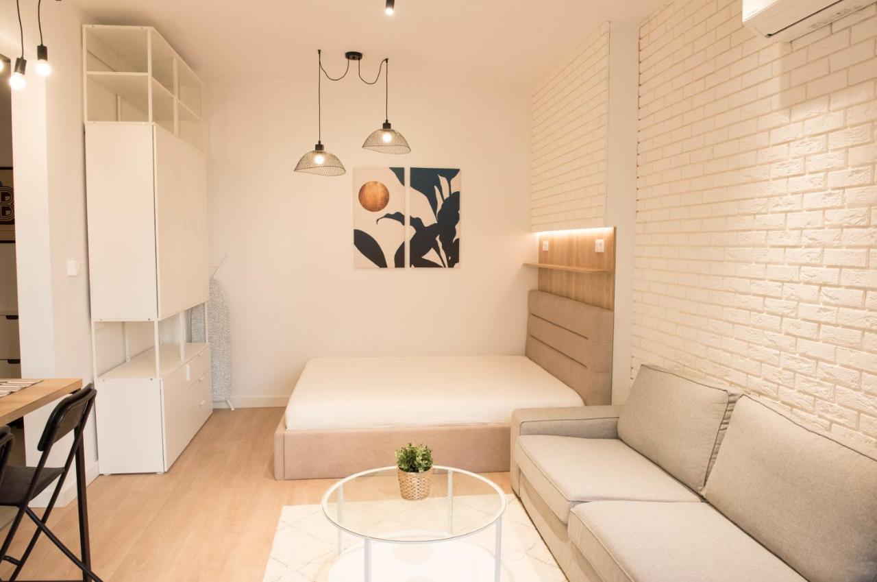 Top Center Designer Studio Apartment صوفيا المظهر الخارجي الصورة