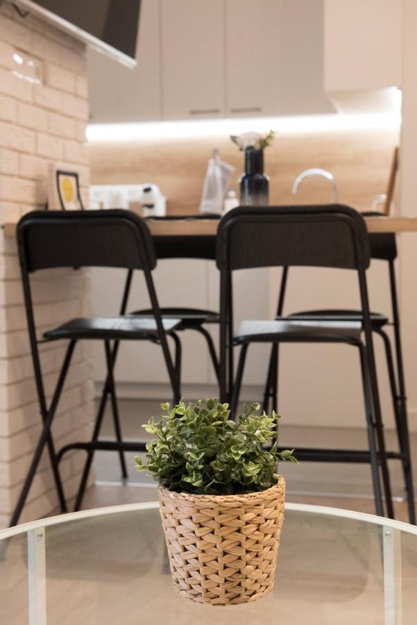 Top Center Designer Studio Apartment صوفيا المظهر الخارجي الصورة