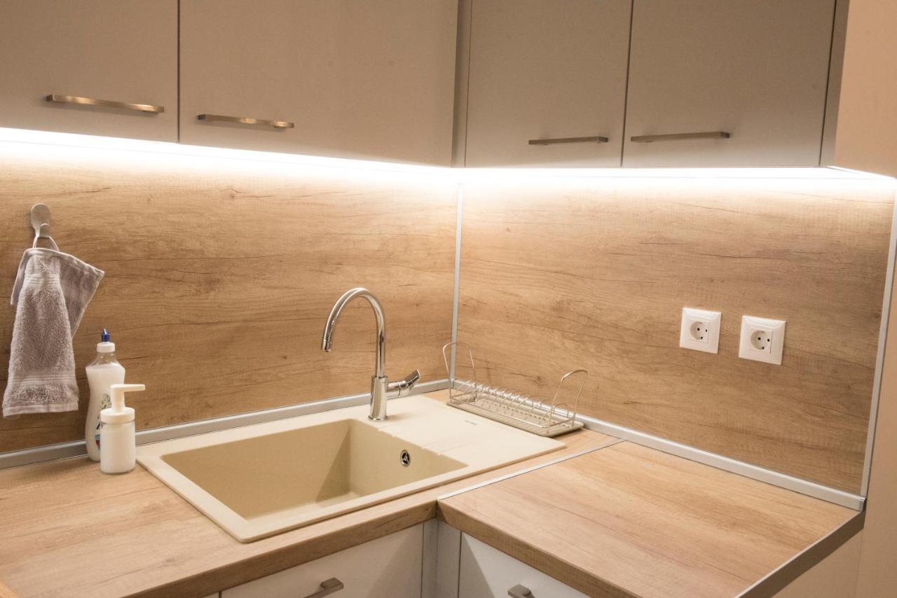 Top Center Designer Studio Apartment صوفيا المظهر الخارجي الصورة